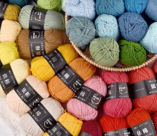 A Guide to Different Types of Yarn in Bulk for Retailers